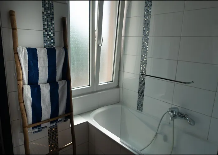 Au Kouglof Avec Netflix Daire *